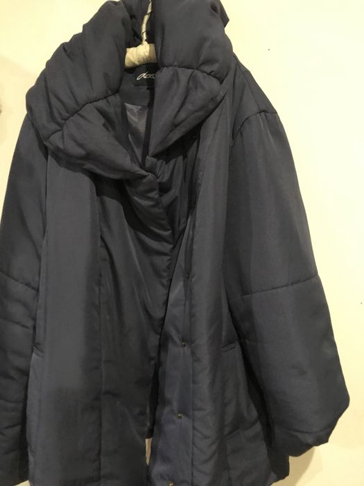 курточки и пальто женские новые