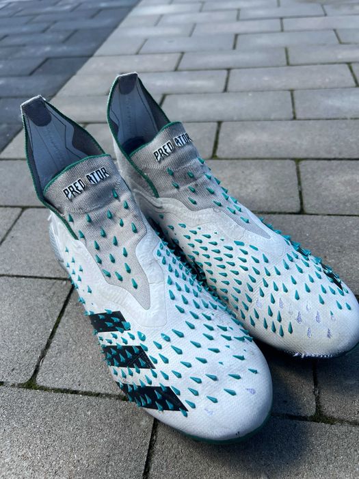 Buty piłkarskie Adidas predator freak demonskin oraz Nike HypervenomX