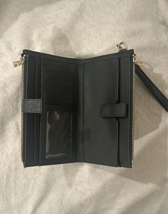 Carteira guess como nova