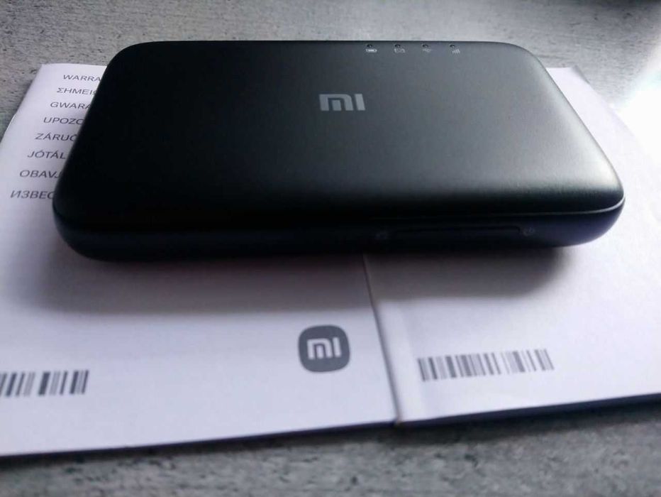 Мобільний 4G-маршрутизатор Xiaomi F490 4G LTE