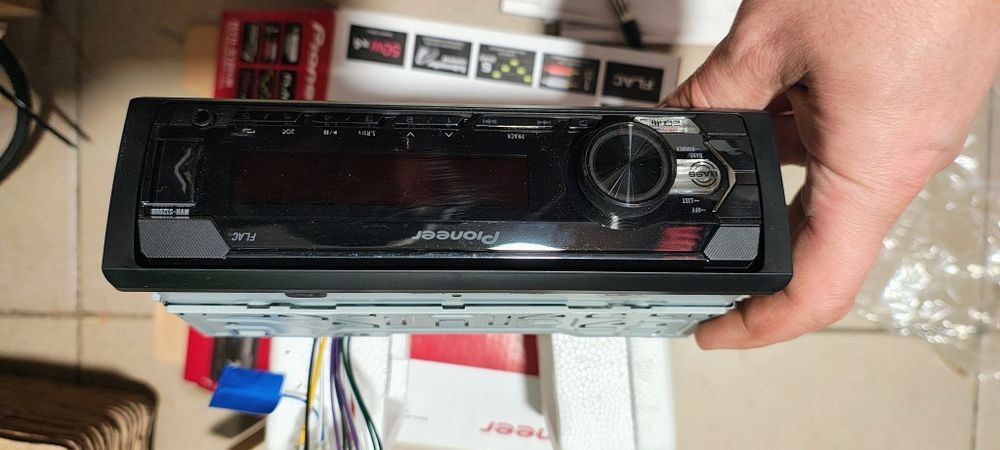 Radio Pioneer MVH-S120UB