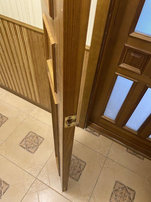 Дверь межкомнатная деревянная