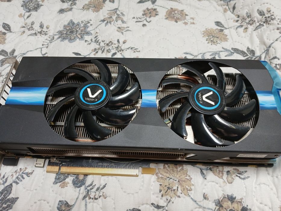 Karta graficzna Sapphire Radeon R9 270X Vapor-X OC 2GB