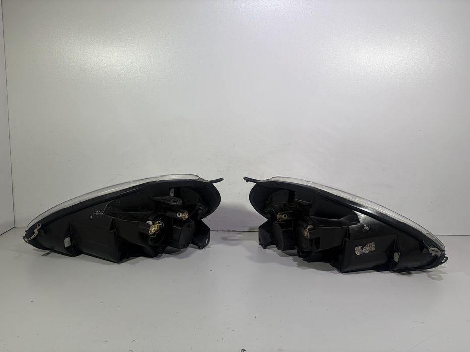 Fiat grande punto lampy przód przednie komplet europa lewa prawa