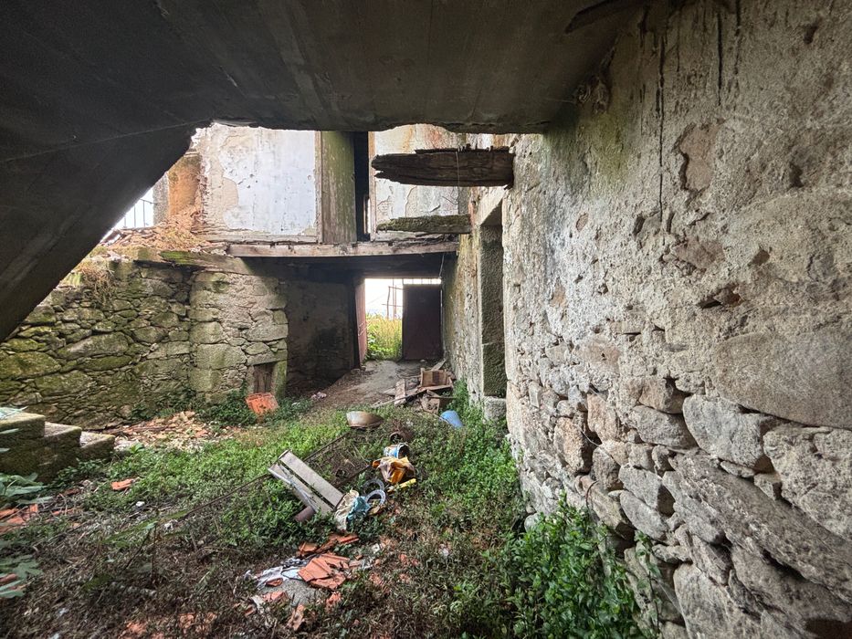 Casa em pedra para restauro