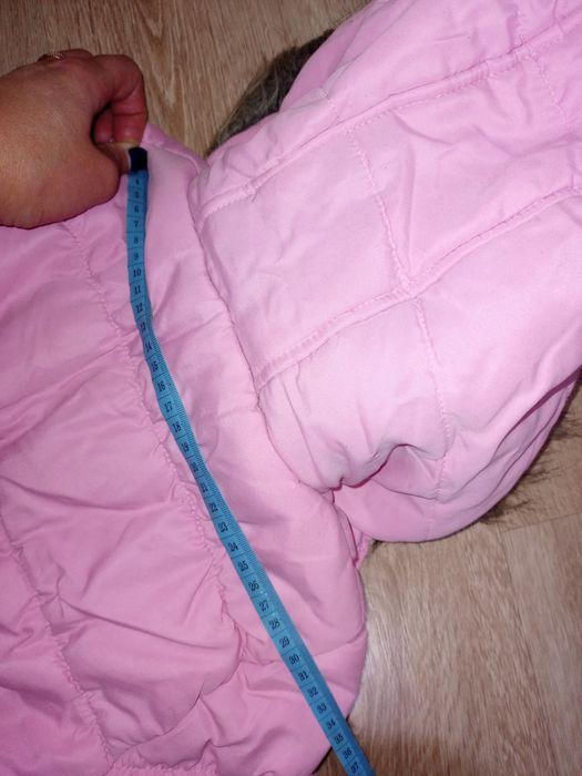 Продам зимову куртку для дівчинки