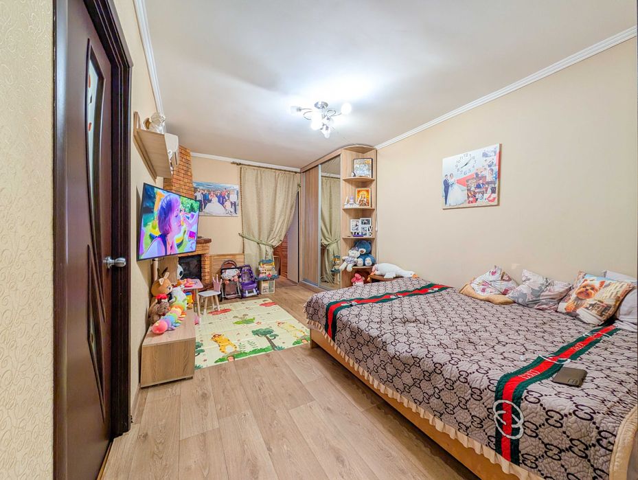 2-кімнатна квартира з ремонтом, вулиця Радісна / Черемушки