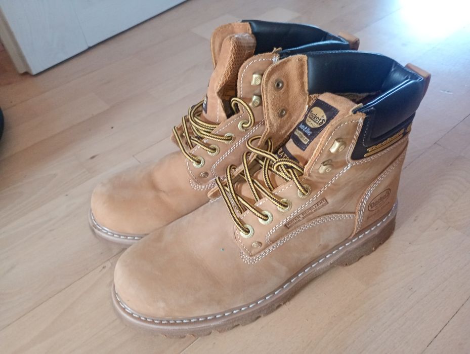 nowe buty Dockers