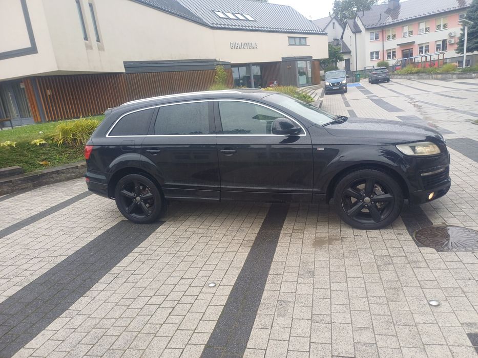 Audi Q7 S line 4M 3.0tdi 240km CASA  7 miejsc panorama TV bose