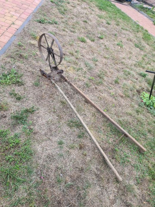 Opielacz ręczny na kółku