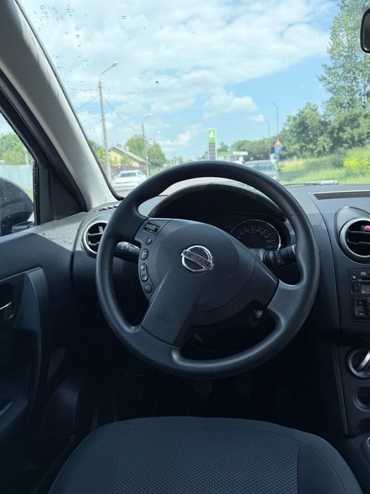 Nissan Qashqai 2011 бензин 1,6 механіка