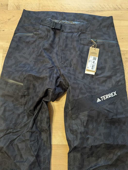 Spodnie męskie techniczne Adidas Terrex Techrock dry rain pants 32 L