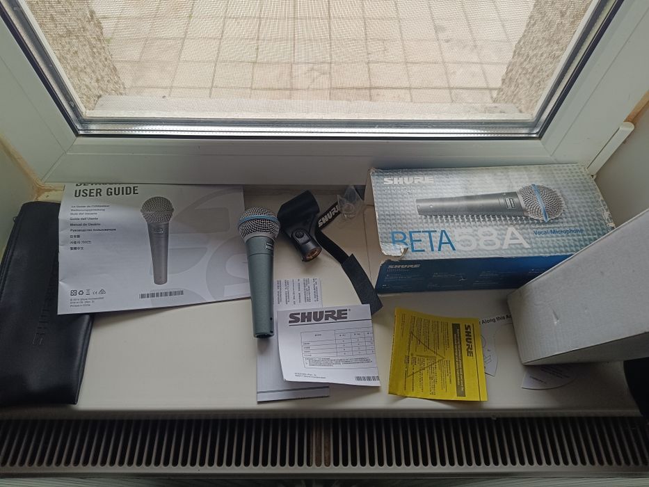 Продам мікшерний пульт та мікрофони