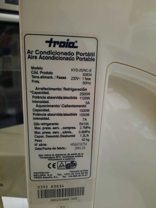 Vendo Ar Condicionado Portátil da marca Troia, modelo KYD-25/NC-E, em excelente estado de conservação e a funcionar a 100%.