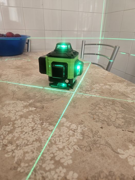 Vendo laser de linhas verdes