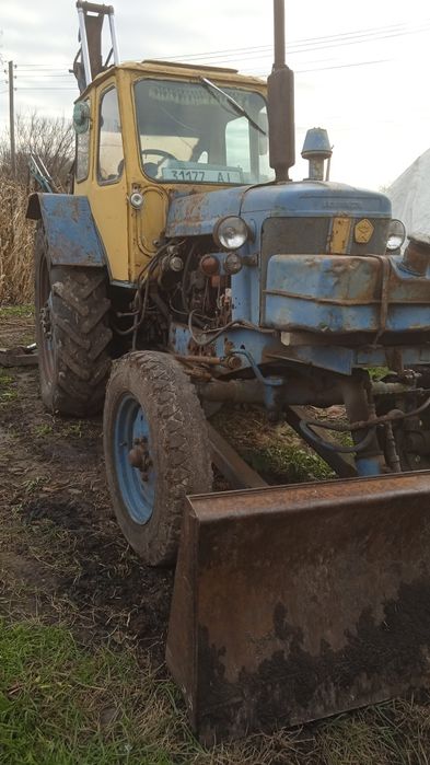 Продається екскаватор