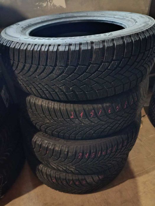 Комплект шин 215/65R17 103H Bridgestone Blizzak LM005