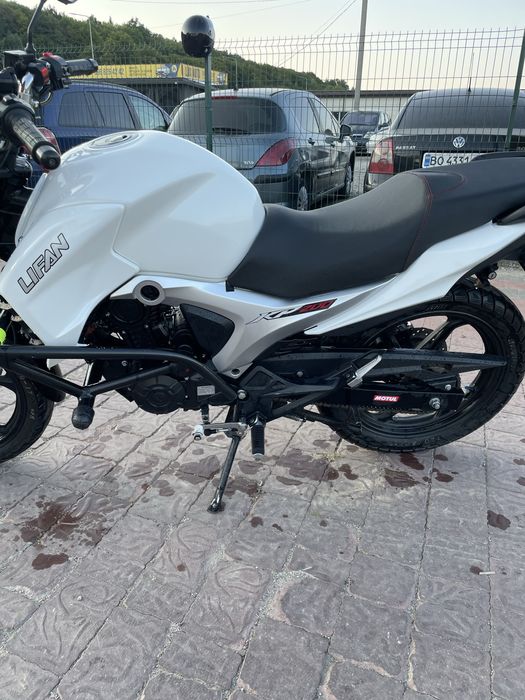 Мотоцикл Lifan kp 200