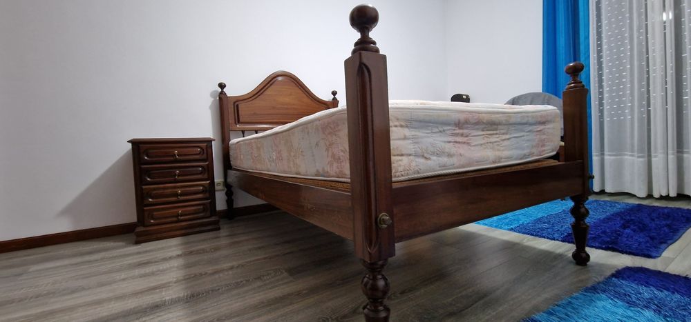 Vendo camas em bom estado