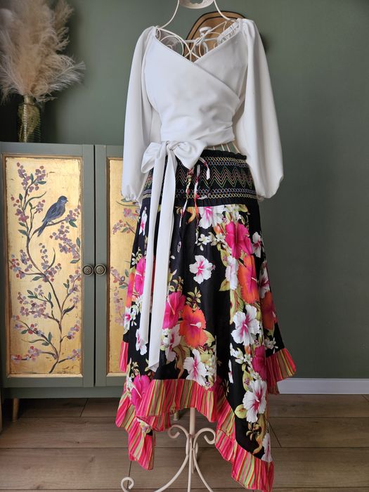 Unikatowa Kolorowa spódnica damska boho w kwiaty hibiskusa asymetryczn