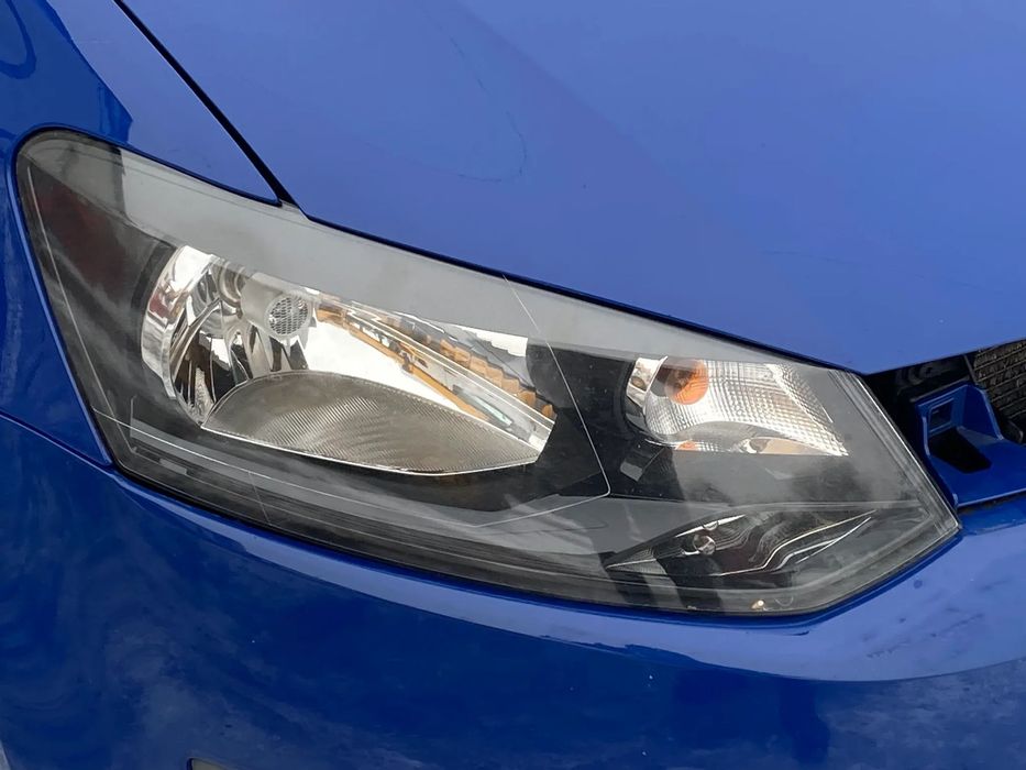VW POLO 6R V 09- LAMPA Prawa przód przednia VALEO ZWYKŁA EUROPA