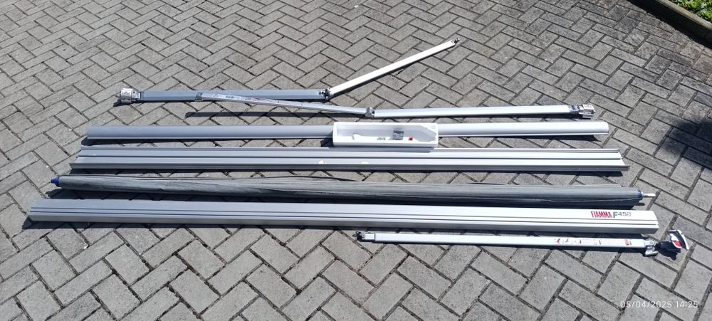Várias peças para toldo Fiama 45S, como novas e não só