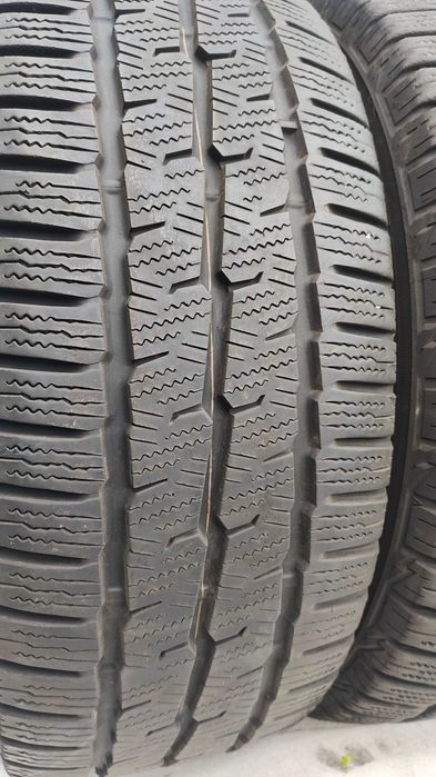 Opony Zimowe 225/60/16C Toyo 4szt 7,5mm 2022r Trafic Vito T5 T6