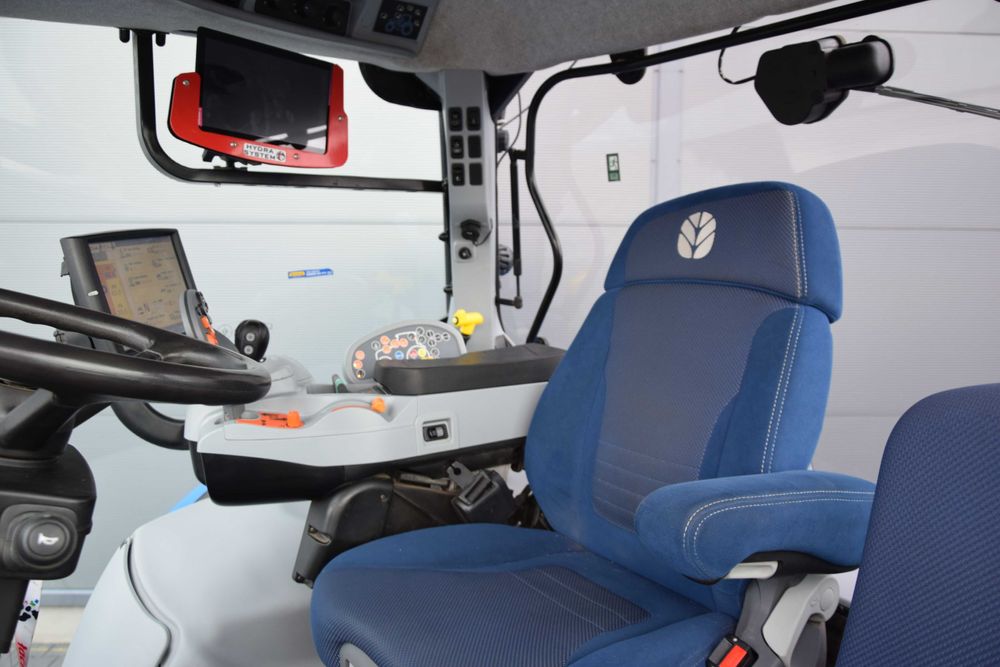 Ciągnik rolniczy New Holland T7.225 Auto Command 2022 używ kraj 1 wł.