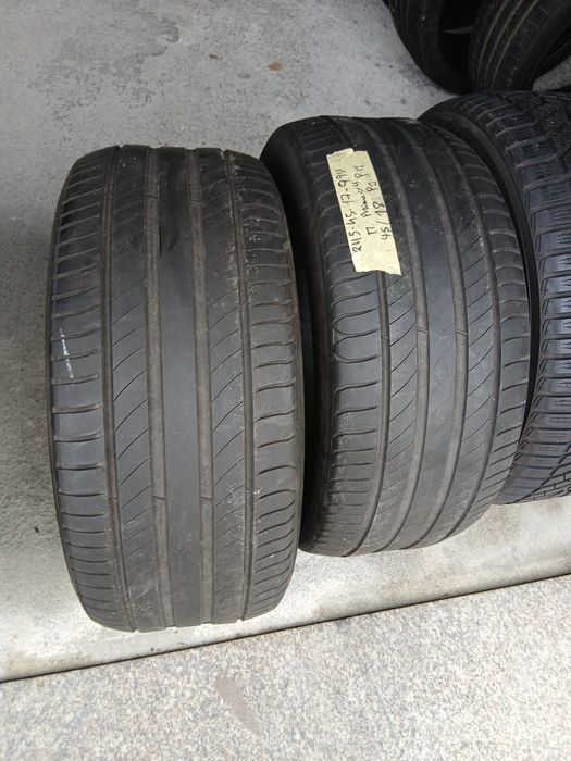 4 Pneus 245/45R17 Michelin e Yokohama