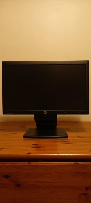 Monitor HP Compaq la2006x
