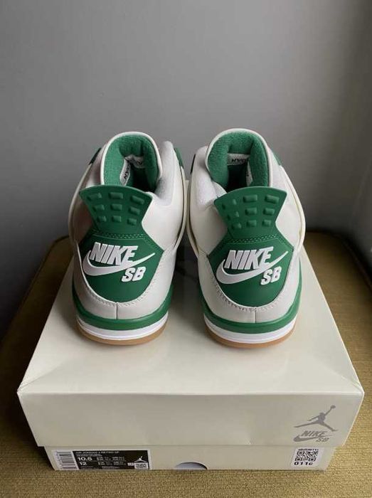 Jordan 4 Retro Pine Green R.41