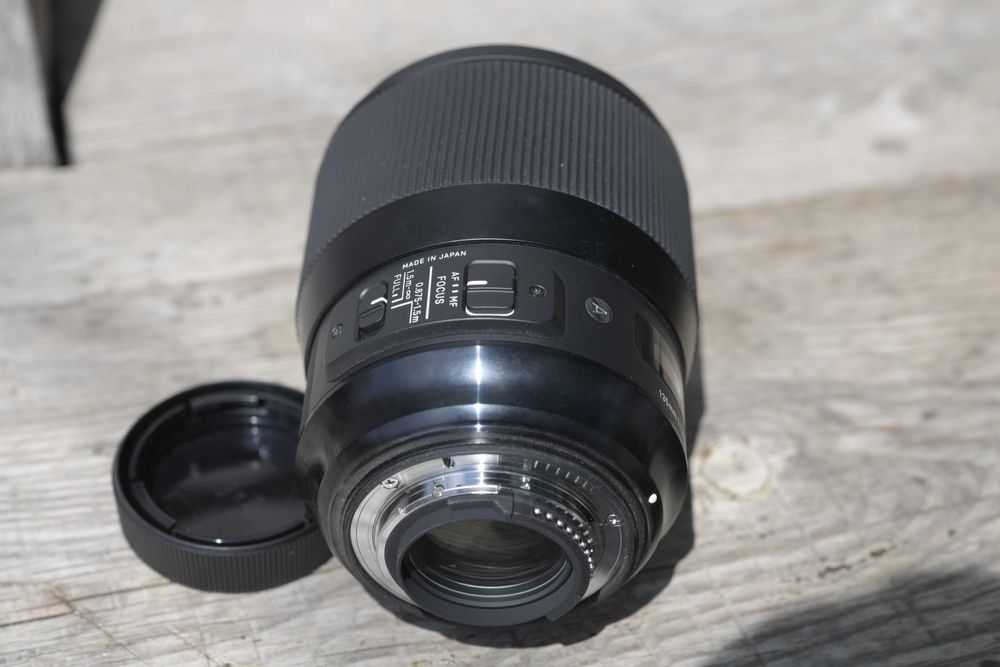 Objetiva Sigma 135mm f/1.8 DG HSM Art para Nikon