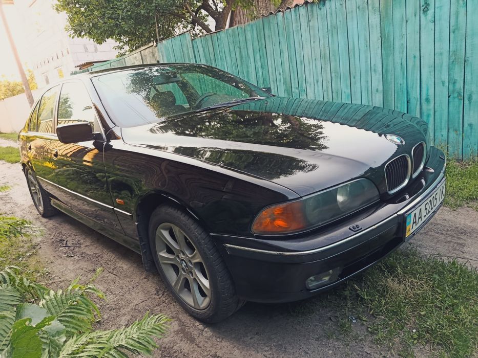 Продаж BMW E39 520i