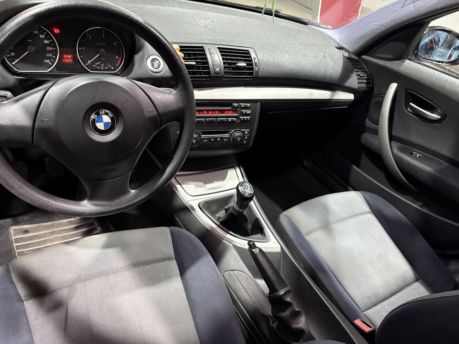 BMW 118d – Excelente Estado | Revisão Feita | Pneus Novos
