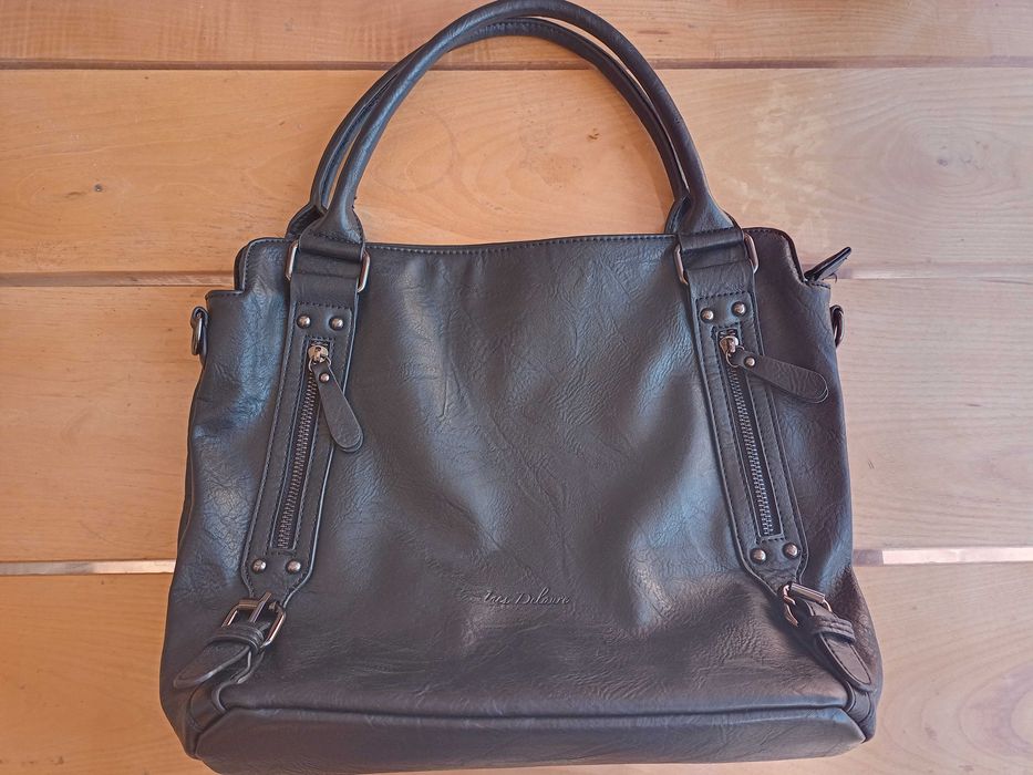 Сумка чорна жіноча