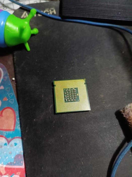 Продам CPU Intel Celeron