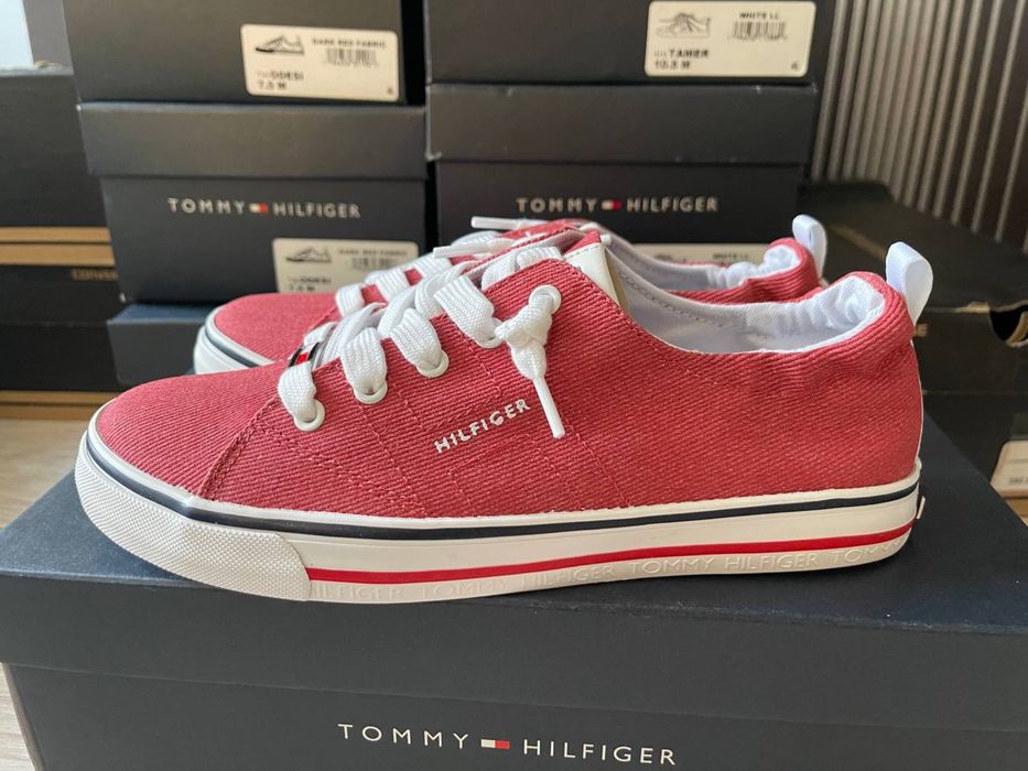 tommy hilfiger odesi