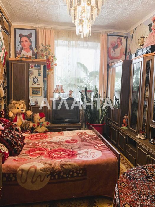 Продам 3 комн. квартиру со своим двориком!