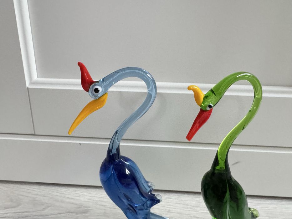 Szklane figurki ptaków