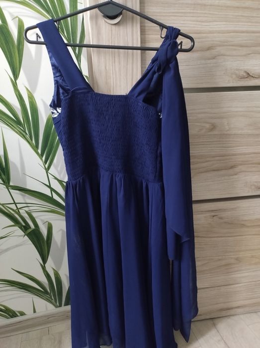 Granatowa elegancka sukienka