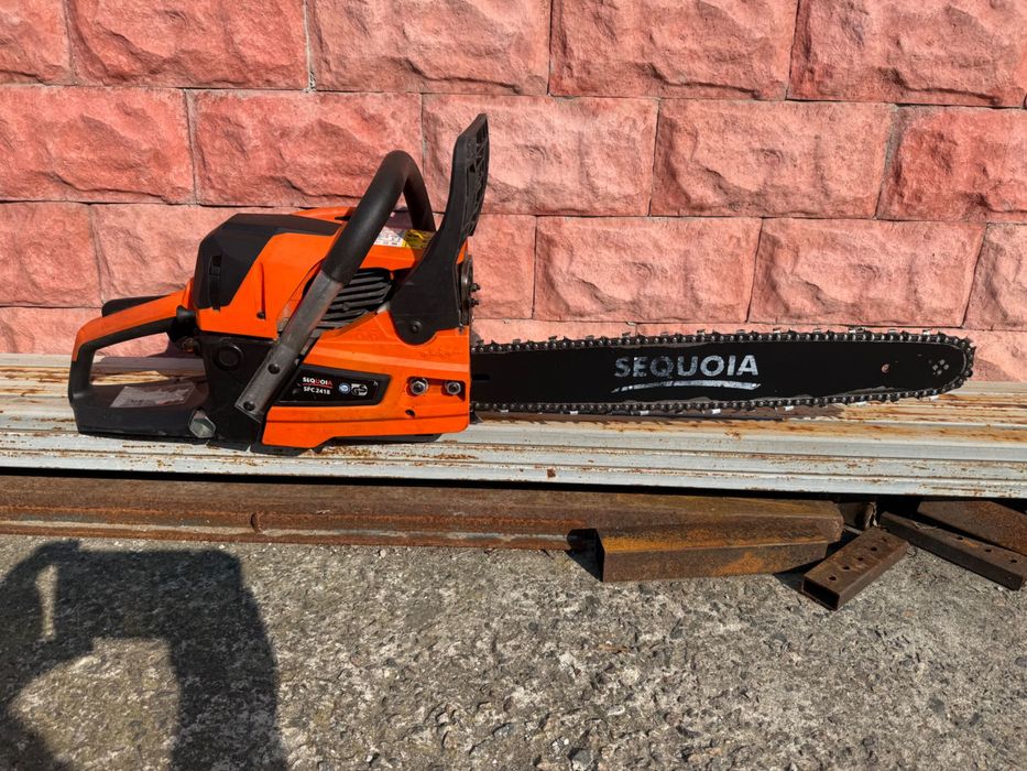 Продам бензопилу Sequoia SPC 2418