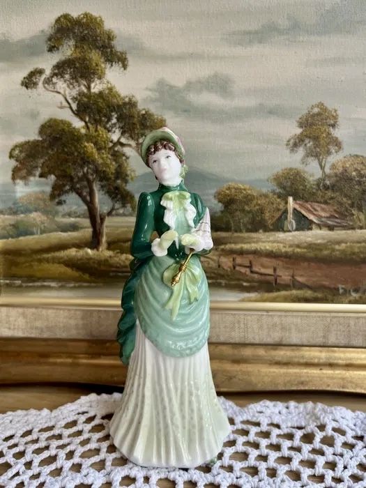 Elegancka Coalport kolelcjonerska 8x figurka Lalka Anglia Porcelanowa