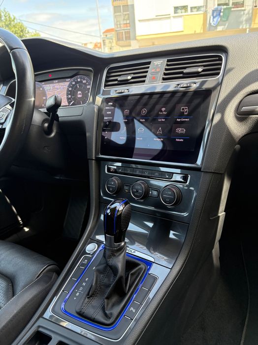 Volkswagen e-Golf 2019 | 136cv | Full Extras | 124.000 km | Aceito Troca