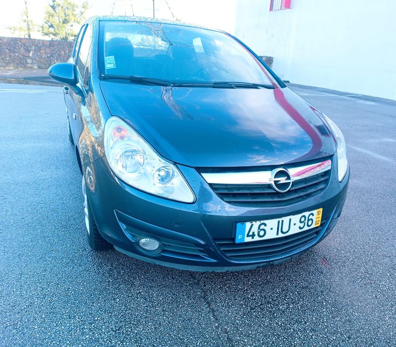 Opel Corsa 2010 com 94mil km