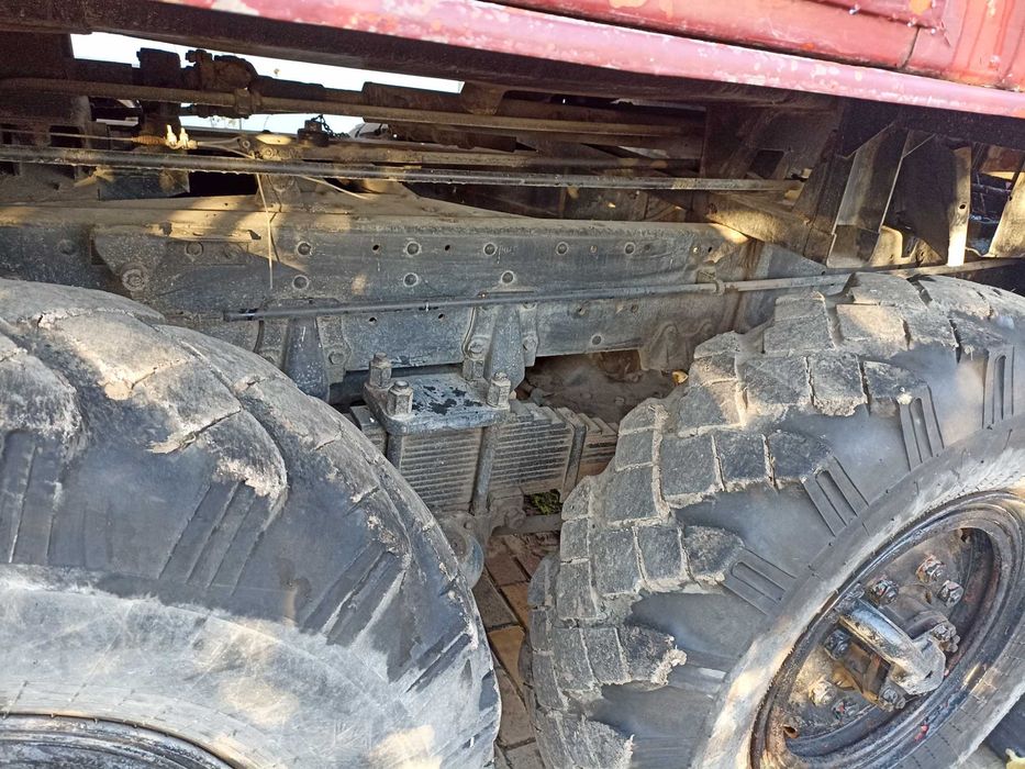 Пожежний автомобіль АЦ-40 ЗІЛ 131  потребує ремонту кабіни водія