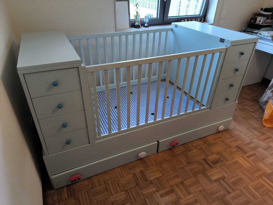 Berço transformável em cama