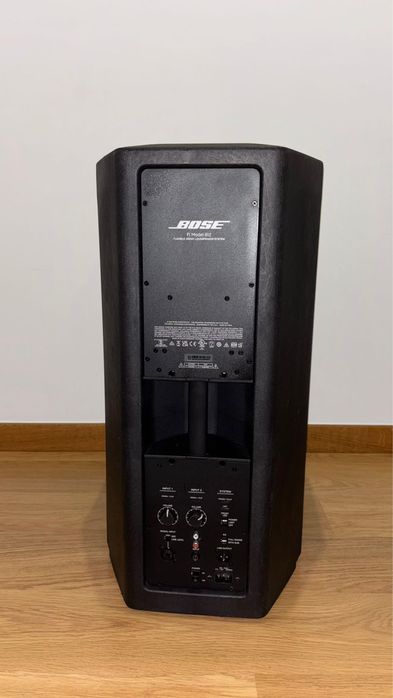 Coluna Bose f1 usada poucas vezes