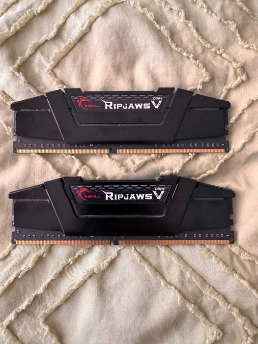 G.SKILL Ripjaws V 16 GB (2×8 GB) DDR4 3600 - Kit em ótimo estado
