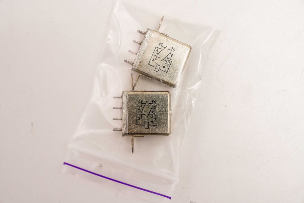 Реле РЭС48 Б (201) - 2шт. СССР 1977г. РС4590201