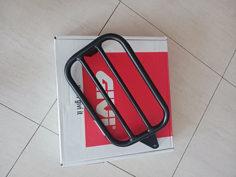 Top case smirrígido GIVI W901 com rack GIVI